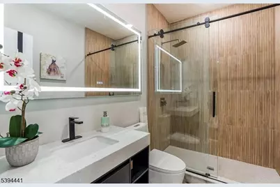 250 22nd St, Irvington, NJ 07111 - Photo 18