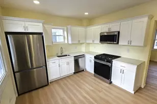 8 Tiffany Blvd, Newark, NJ 07104 - Photo 8