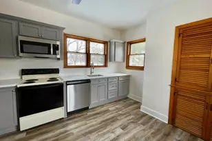 632 3rd St, Belvidere, NJ 07823 - Photo 2