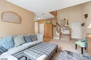 106 Limerick Ln, Lopatcong Township, NJ 08865 - Photo 1