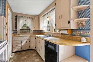 31 Stover Ave, Milford, NJ 08848 - Photo 24