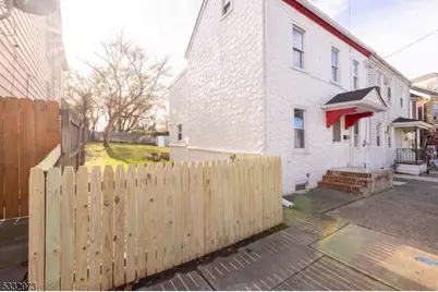 104 Mercer St, Phillipsburg, NJ 08865 - Photo 2