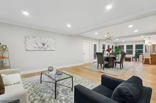 7 Concord Dr, Livingston, NJ 07039 - Photo 2