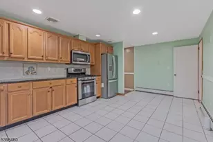 159 Sherwood Ave, Teaneck Township, NJ 07666 - Photo 6