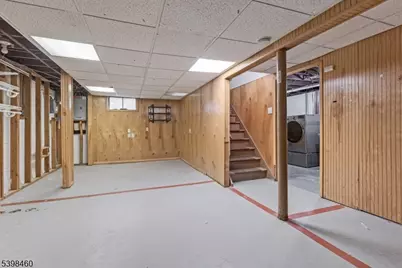 159 Sherwood Ave, Teaneck Township, NJ 07666 - Photo 22