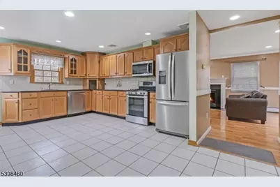 159 Sherwood Ave, Teaneck Township, NJ 07666 - Photo 1