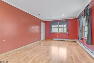 159 Sherwood Ave, Teaneck Township, NJ 07666 - Photo 18