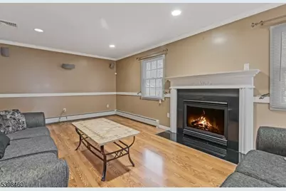 159 Sherwood Ave, Teaneck Township, NJ 07666 - Photo 12