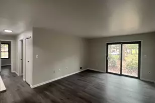 20 Crabapple Ln, Franklin Township, NJ 08823 - Photo 4