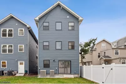 84 Hollywood Ave #1, East Orange, NJ 07018 - Photo 22