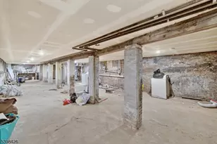 78 Treacy Ave, Newark, NJ 07108 - Photo 16