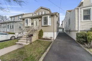 838 Roosevelt Ave, Secaucus, NJ 07094 - Photo 2