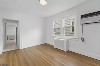 838 Roosevelt Ave, Secaucus, NJ 07094 - Photo 10