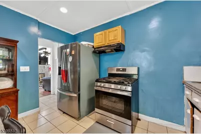 225 Sumner Ave, Plainfield, NJ 07062 - Photo 8