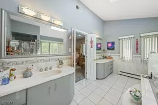 220 Horseshoe Rd, Berkeley Heights Township, NJ 07922 - Photo 22