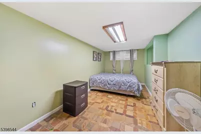 220 Horseshoe Rd, Berkeley Heights Township, NJ 07922 - Photo 36