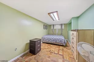 220 Horseshoe Rd, Berkeley Heights Township, NJ 07922 - Photo 36