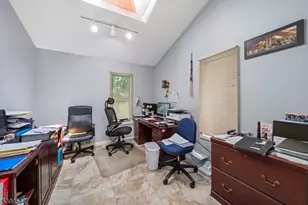 220 Horseshoe Rd, Berkeley Heights Township, NJ 07922 - Photo 14