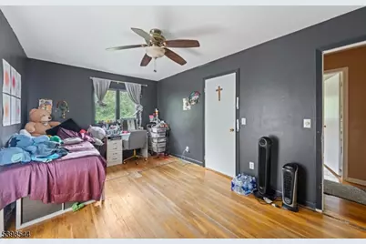 220 Horseshoe Rd, Berkeley Heights Township, NJ 07922 - Photo 24