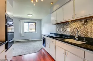 401 Highway22B43U5, North Plainfield, NJ 07060 - Photo 10