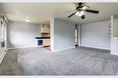 401 Highway22B43U5 #E, North Plainfield, NJ 07060 - Photo 8