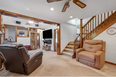 19 Fernwood Ave, Hardyston Township, NJ 07460 - Photo 16