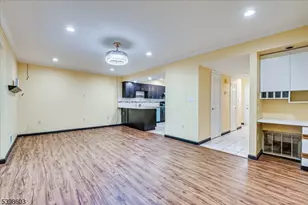 28 Cosgrove Ct, East Brunswick Township, NJ 08816 - Photo 12