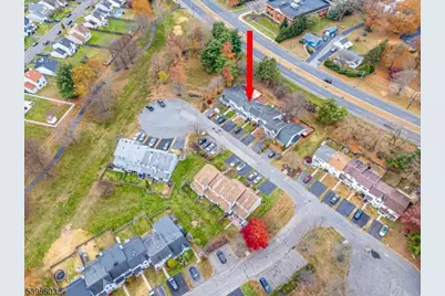 28 Cosgrove Ct, East Brunswick Township, NJ 08816 - Photo 4