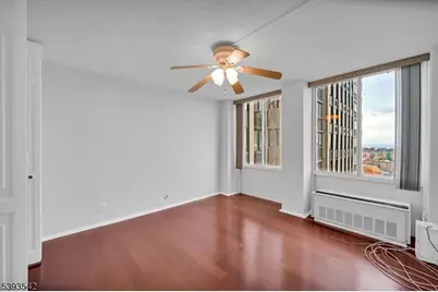 300 Winston Dr-C #1601, Cliffside Park, NJ 07010 - Photo 26