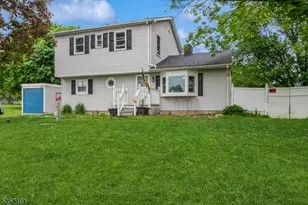 8 Millbrook Rd, Franklin Township, NJ 07882 - Photo 1