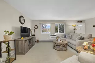 641 Cricket Ln, Woodbridge Township, NJ 07095 - Photo 1