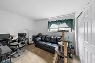 61 Bayberry Dr, Franklin Township, NJ 08873 - Photo 18