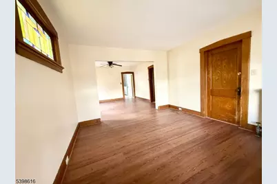 140 Westervelt Ave, Hawthorne, NJ 07506 - Photo 8