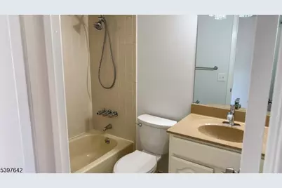 1 Snowbird Ct, Vernon, NJ 07462 - Photo 6