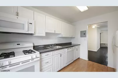 52B Sandra Circle #2B, Westfield, NJ 07090 - Photo 10