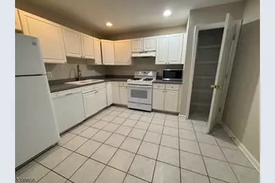 189 Sunshine Dr #189, Piscataway Township, NJ 08854 - Photo 8