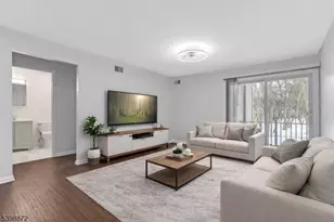 56 Maple Ln, Mount Arlington, NJ 07856 - Photo 4