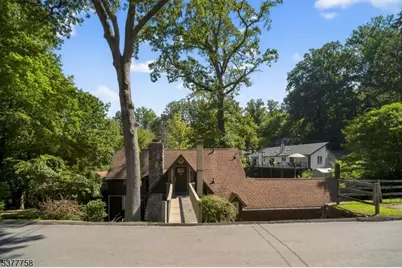 46 Glenside Trl, Sparta Township, NJ 07871 - Photo 2