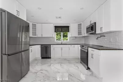 67 Nolans Point Rd, Jefferson Township, NJ 07849 - Photo 6