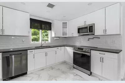 67 Nolans Point Rd, Jefferson Township, NJ 07849 - Photo 8