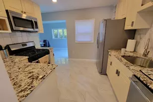 40 Surrey Ln, Clifton, NJ 07012 - Photo 8