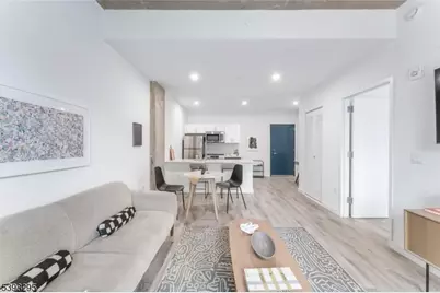 10 Commerce Ct #2A, Newark, NJ 07102 - Photo 8