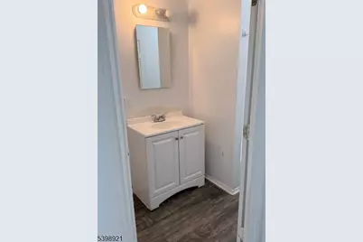 3 S Olden #10, Trenton, NJ 08609 - Photo 4