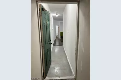 3 S Olden #10, Trenton, NJ 08609 - Photo 10