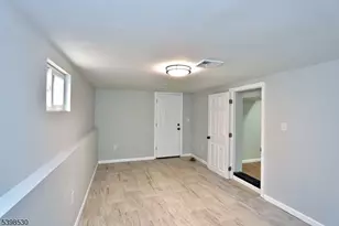 39 Grant Pl, Irvington, NJ 07111 - Photo 28