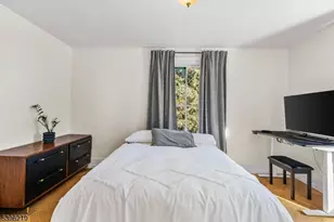 1370 Johnston Dr, Watchung, NJ 07069 - Photo 16