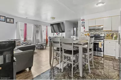 331-333 E 29th St #2, Paterson, NJ 07514 - Photo 2