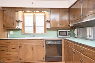 47 Brookside Dr, Warren Township, NJ 07059 - Photo 2