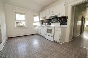 26-28 Treacy Ave 3rd Floor, Newark, NJ 07108 - Photo 2