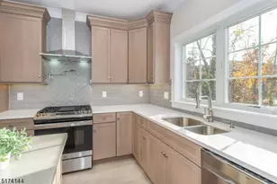 302 South St, New Providence, NJ 07974 - Photo 4